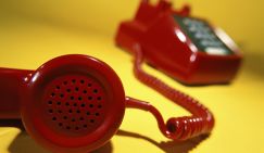 Нестабильная связь: «Ростелеком» вспомнил, как хорошо жили раньше без «мобильников»