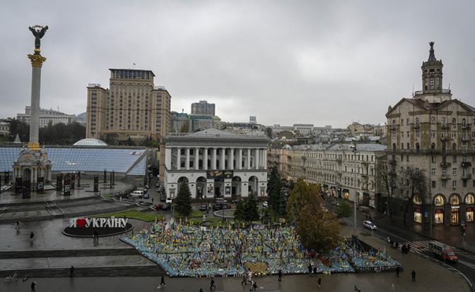 Похоже, в Киеве уже озаботились строительством группового мавзолея для Зеленского