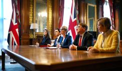 Ормузский прорыв: союзники США готовы нанести Трампу удар в спину