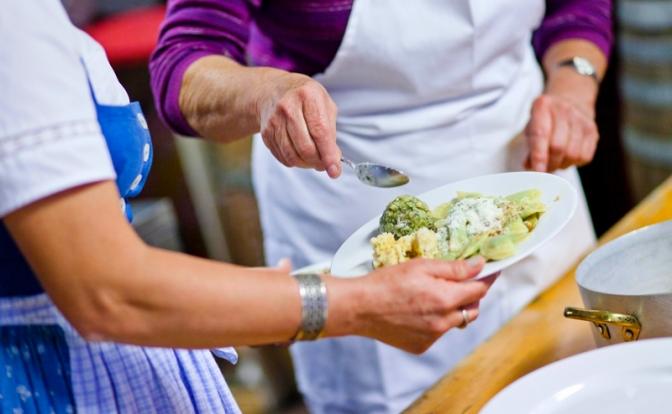 Врач назвала неочевидные блюда, которые опасно есть на ужин