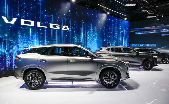 «Волга» на экспорт: Белоруссия станет первой, кто начнёт покупать элитный нижегородский кроссовер