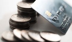 «Бесплатные» деньги с кредитки: "Я думала, что финансово подкованная, а оказалось, что влипла..."