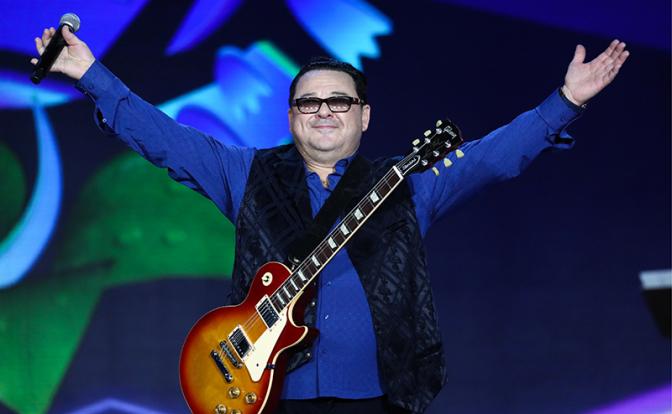 На фото: музыкант Игорь Саруханов