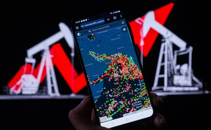 Нефтяной крах и политический суицид: Как иранский капкан Трампа пускает Америку по миру