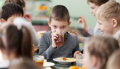 Михаил Делягин: «Все лучшее детям» - это уже не про школьное питание, смысл идеи извратили