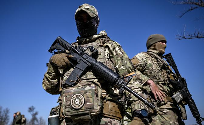 Серия вооруженных мятежей в ВСУ: Бандеровцы звереют в страхе перед солдатским майданом 