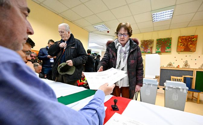 На фото: парламентские выборы в Венгрии