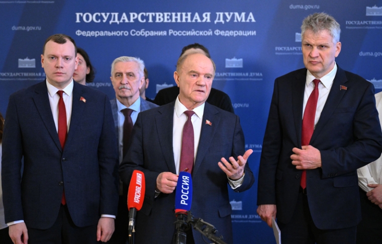 На фото: в Госдуме состоялся круглый стол на тему: «Проблемы совершенствования льготного лекарственного обеспечения в Российской Федерации».