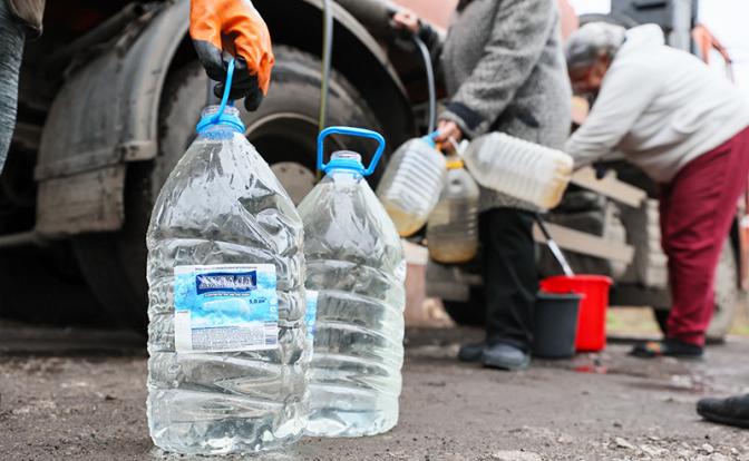 Вода для Донбасса испаряется вместе с деньгами: Донецк продолжает жить в режиме срывающихся графиков