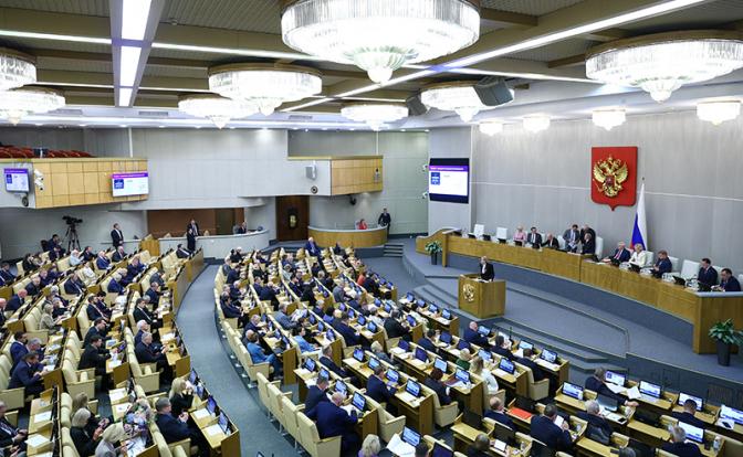 Денис Парфенов, КПРФ: «Когда вопрос зашел о «домиках в теплых странах», свой хуторок оказался в приоритете»
