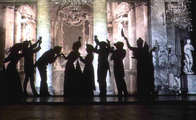 «Жены артистов»: Чехов и Бунин – “живое кино” в театре «Мастерская «12» Никиты Михалкова»