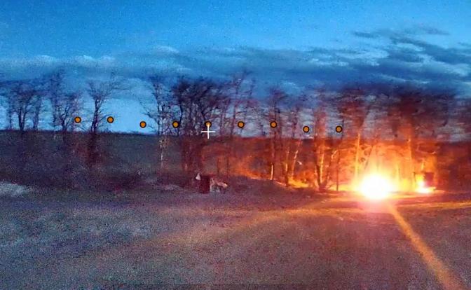На фото: расчеты ударных БПЛА группировки «Восток» уничтожили артиллерию ВСУ в Запорожской области.
