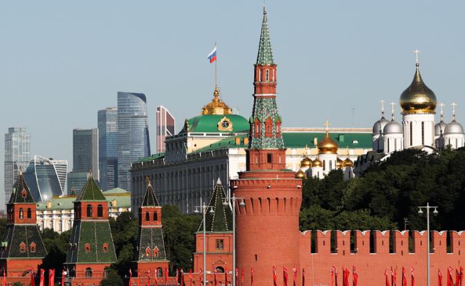 Многоходовки «башен Кремля»: Гроссмейстеры интриг рискуют пропустить ход конем и налететь на «вилку»