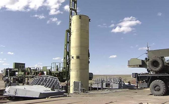 На фото:  российская противоракетная и противокосмическая система А-235 «Нудоль»