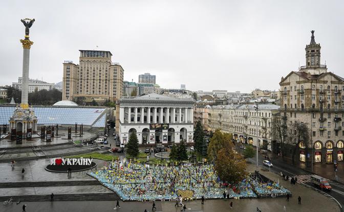 На фото: президент Украины Владимир Зеленский, премьер-министр Польши Дональд Туск, президент Франции Эмманюэль Макрон, канцлер Германии Фридрих Мерц (слева направо)