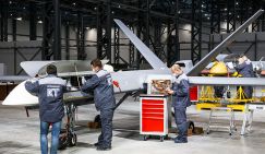 Беспилотная гонка: Помощь США Украине внезапно обернется взрывами американских портов 