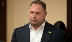 Обвинение НАБУ в адрес Ермака назвали частью плана по принуждению Украины к миру
