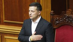 «Семилетка Зеленского»: Туземный царек блестяще справляется с возложенными обязанностями