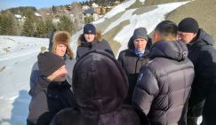 «Товарищ Си Цзиньпин, помогите нам школу в Иркутской области построить, у наших не получается»