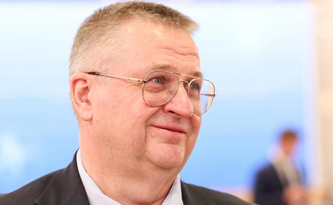 На фото: зампред правительства России Алексей Оверчук.