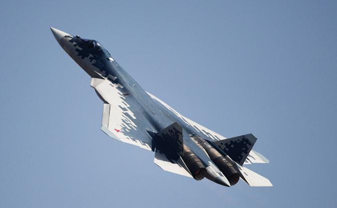 На фото: российский многоцелевой истребитель пятого поколения Су-57