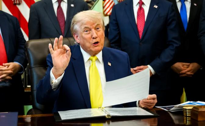На фото: президент США Дональд Трамп.