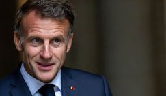 Макрон заявил о планах убедить Трампа поддерживать Украину и давить на Россию