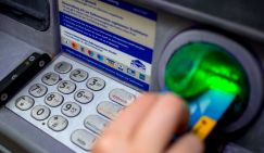 Совет Федерации утвердил новый закон, касающийся банковских карт