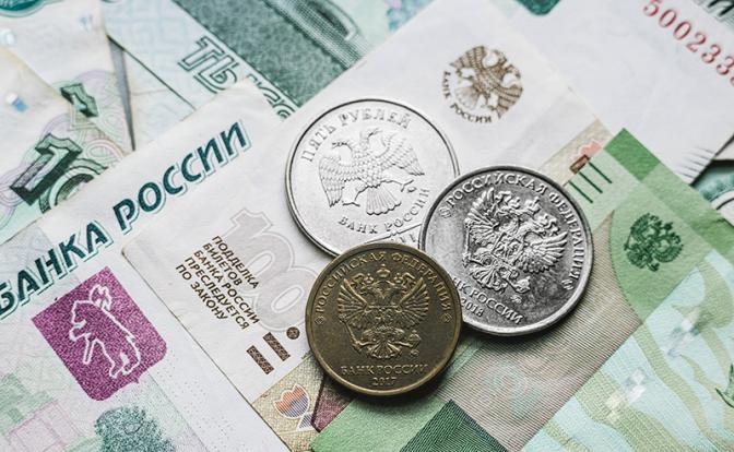 Экономист объяснил, стоит ли гражданам ориентироваться на такой показатель как МРОТ