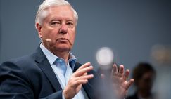 Михаил Нейжмаков: Смерть Грэма принципиально внешнюю политику США не поменяет