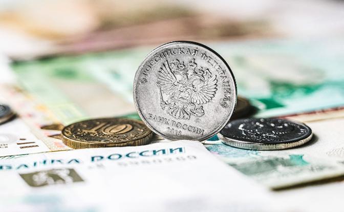 Депутат от КПРФ Арефьев назвал размер зарплаты, который должен устроить россиян