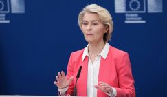 Фон дер Ляйен пообещала Киеву «безопасные заводы» в Евросоюзе