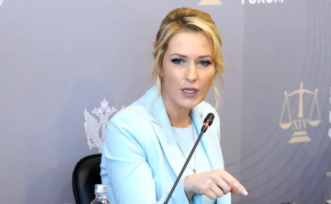 На фото: уполномоченный по правам человека в РФ Яна Лантратова.