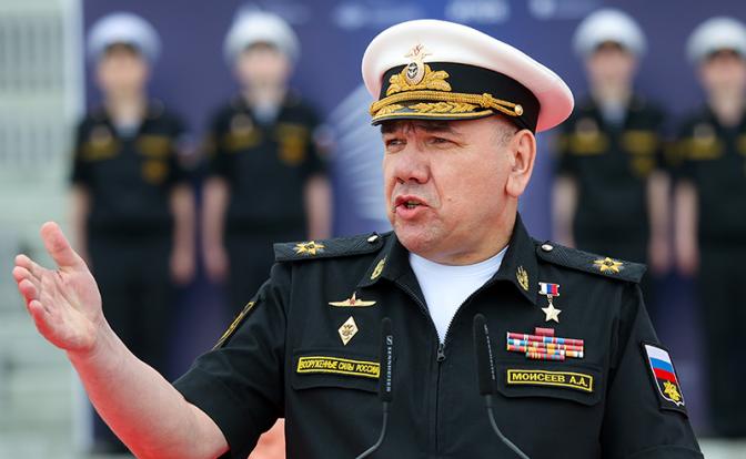 На фото: главком ВМФ России Александр Моисеев.