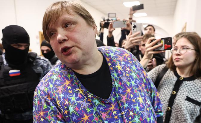 На фото: журналистка Александра Баязитова