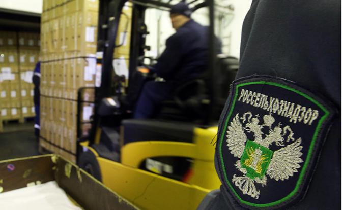 Россельхознадзор запретил ввоз 43 тонн свиного шпика из Белоруссии