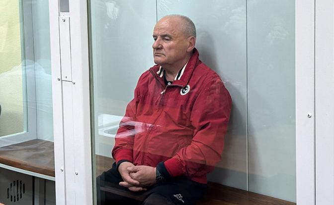 На фото: бывший заместитель министра обороны Павел Попов в зале военного суда