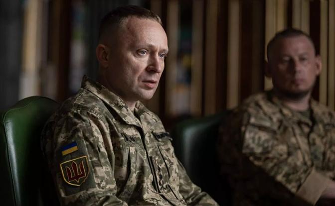 На фото: главнокомандующий Вооружёнными силами Украины Михаил Драпатый. Архивное фото