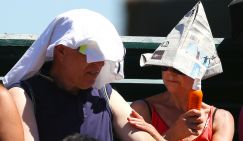 Названы простые правила, которые помогут перенести жару людям в возрасте