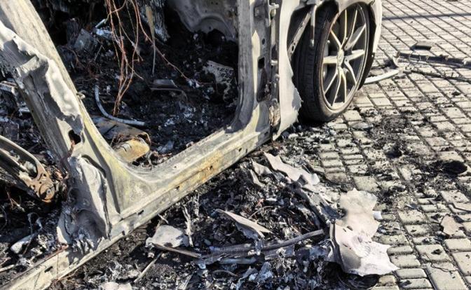 Водитель гендиректора «Уралдронзавода» погиб при взрыве Mercedes под Екатеринбургом