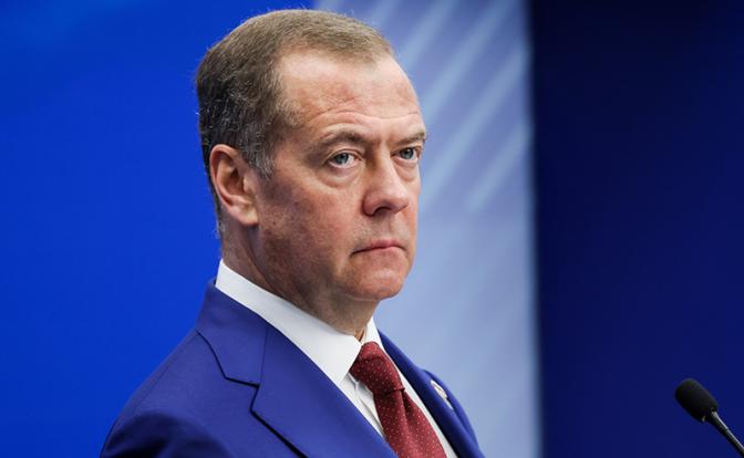 На фото: заместитель председателя Совета безопасности РФ Дмитрий Медведев