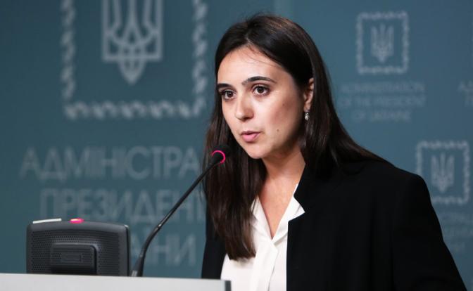 На фото: бывшая пресс-секретарь президента Украины Юлия Мендель.