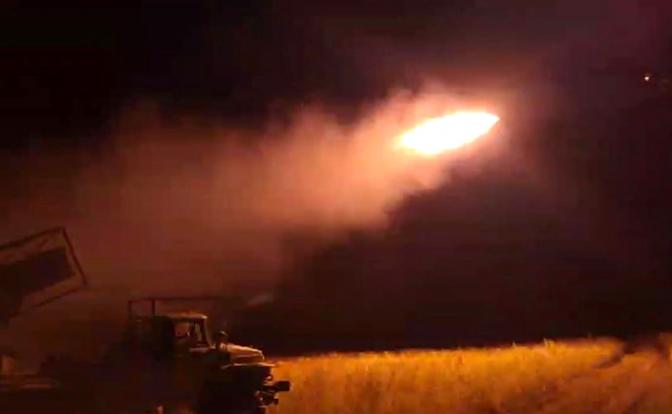 На фото: расчет БМ-21 «Град» группировки войск «Восток» уничтожил опорный пункт ВСУ в Запорожской области.