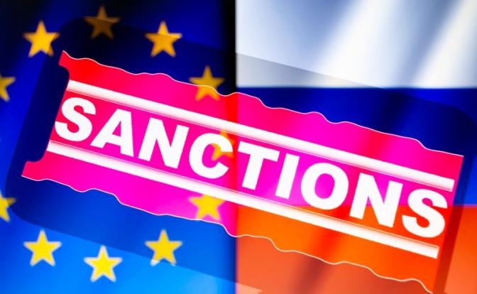 Аналитик объяснил, во что превратились западные санкции против России