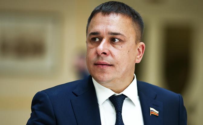 На фото: сенатор от КПРФ, член ЦК партии Айрат Гибатдинов