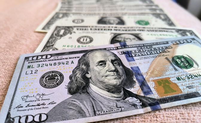 ЦБ установил новый курс доллара после своего решения по ключевой ставке
