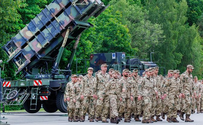 Скотт Риттер: Германия, конечно, может опять пойти войной на Россию, только в первый день останется без Дюссельдорфа