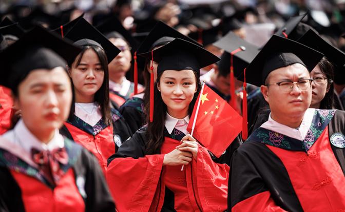 Китай запустил конвейер гениев: высшее образование КНР признано лучшим в мире