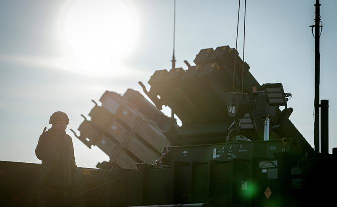 S-300 Clone: Трамп разводит Зеленского, обещая прислать ему копии советских ракет ПВО