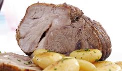 Хирург предупредил об опасности отварного мяса для ЖКТ и почек